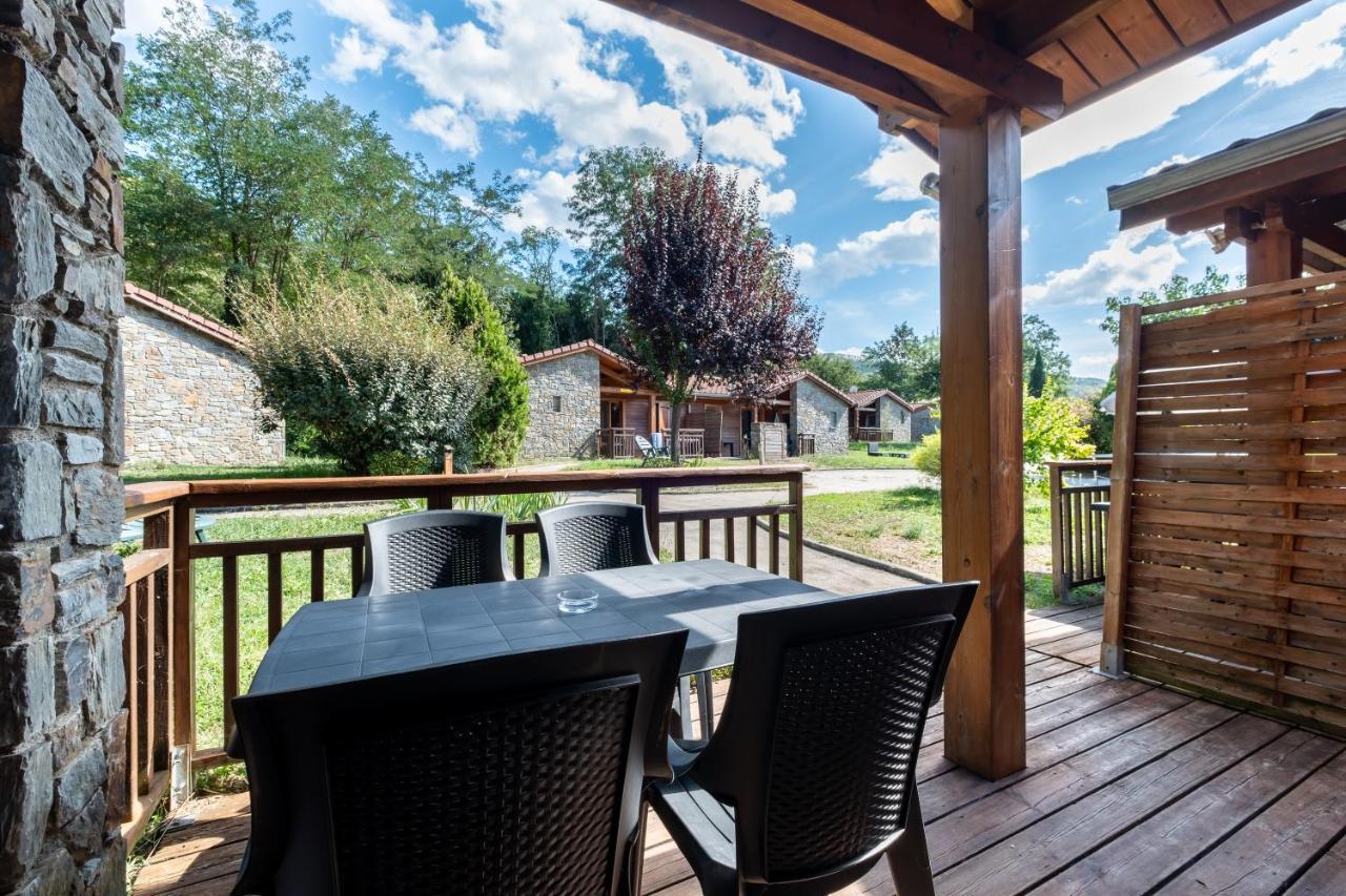 Le Hameau Du Comte De Foix - 11 Chalets En Ariege Mercus-Garrabet Ngoại thất bức ảnh